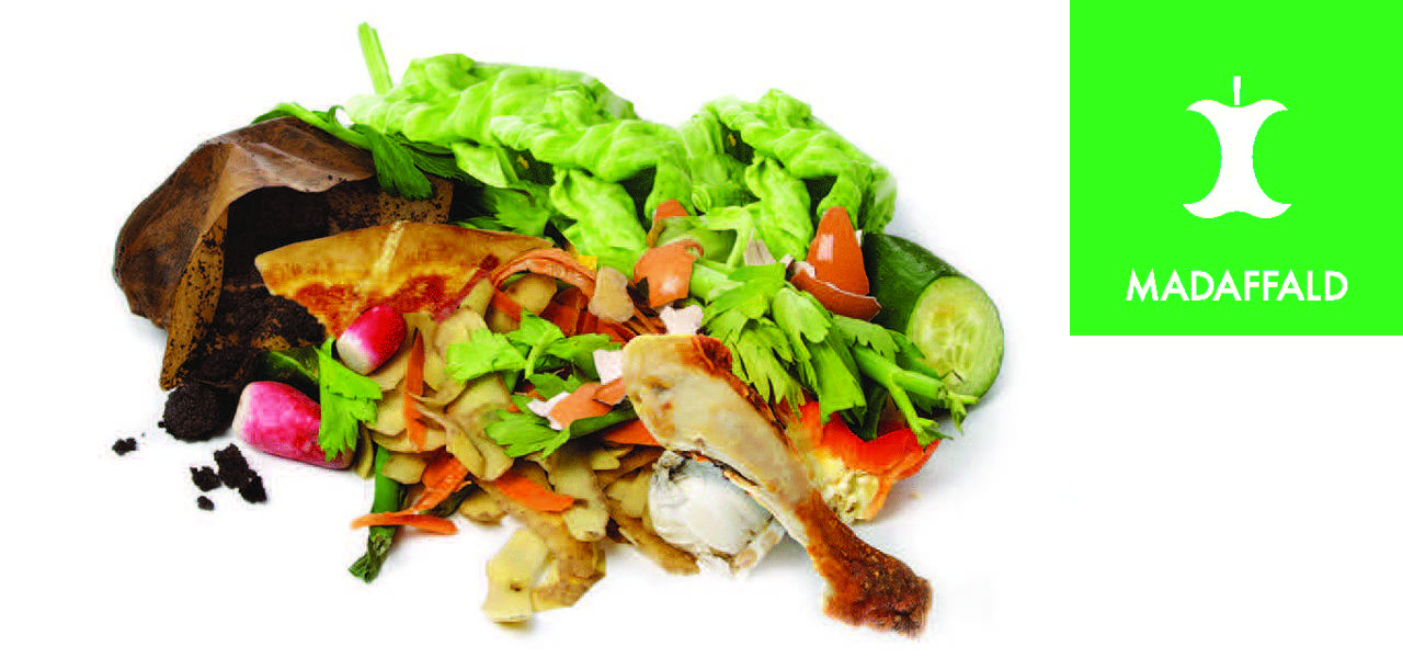 Kaffegrums, madrester, skræller og kyllingeben sammen med piktogrammet for madaffald.