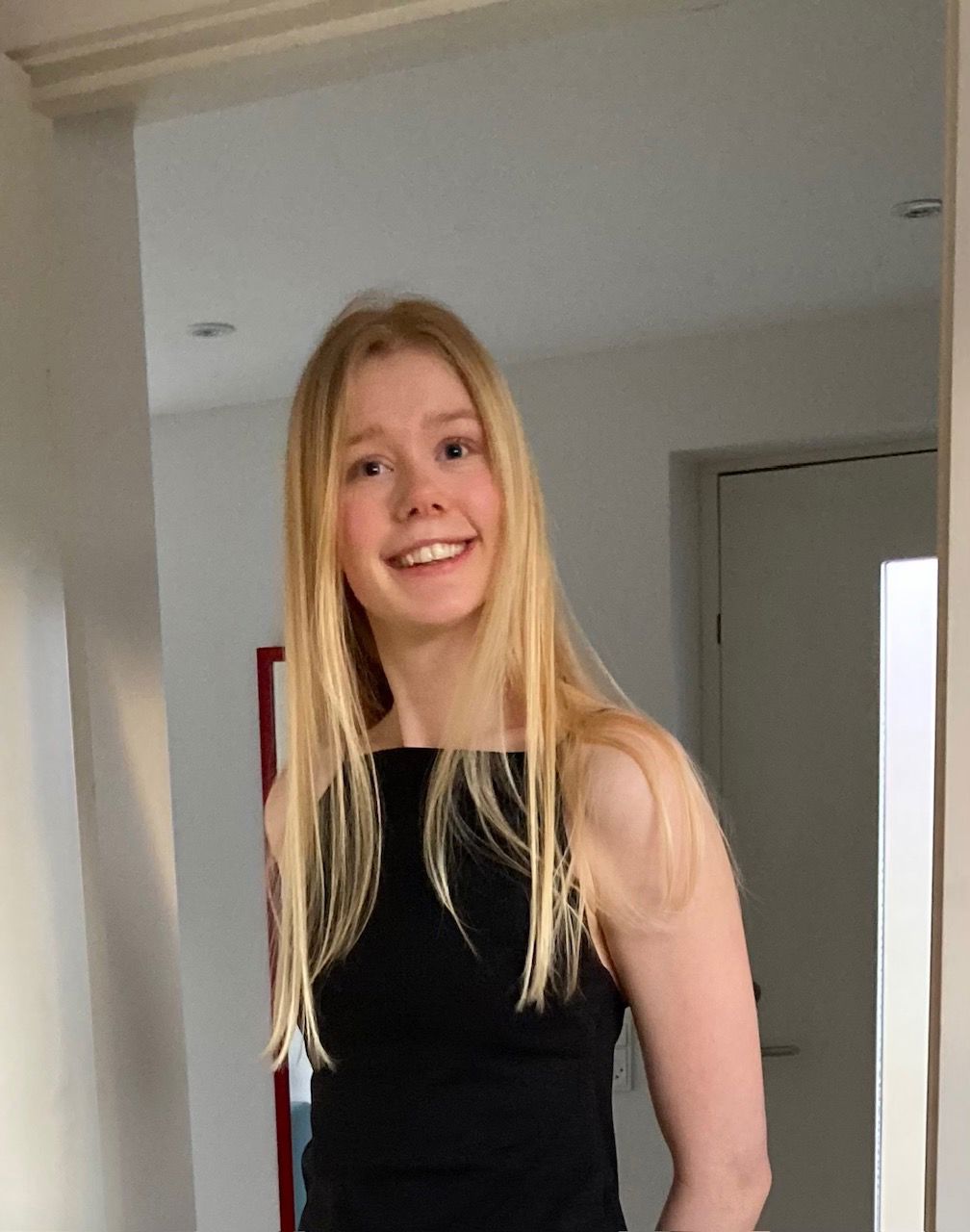 Portrætfoto af Svava, frivillig i Ungeuniverset